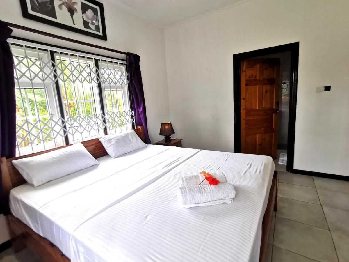 CHEZ MARVA Grande Villa COCO 3 à 12 personnes La Digue Exterior foto