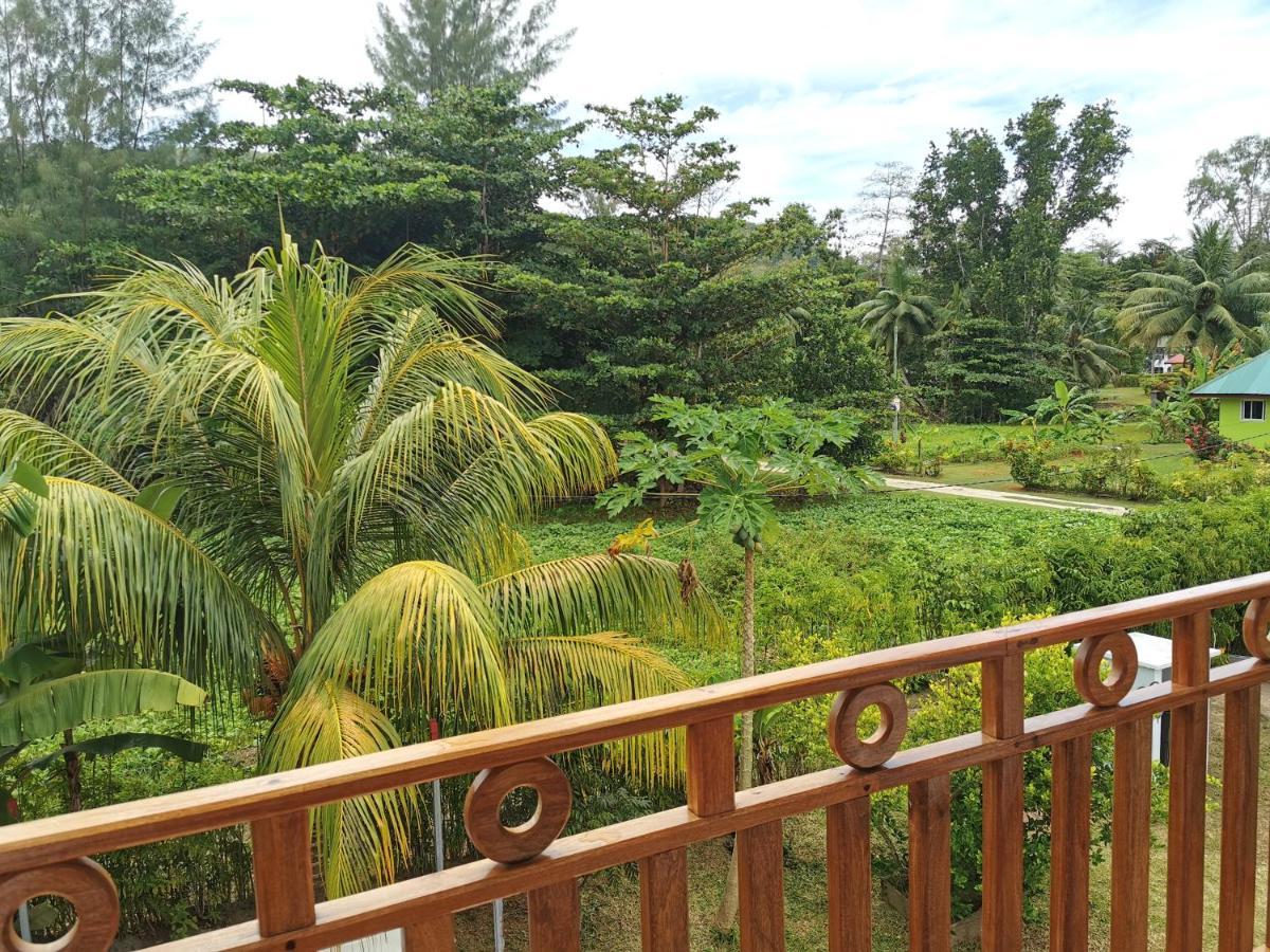 CHEZ MARVA Grande Villa COCO 3 à 12 personnes La Digue Exterior foto