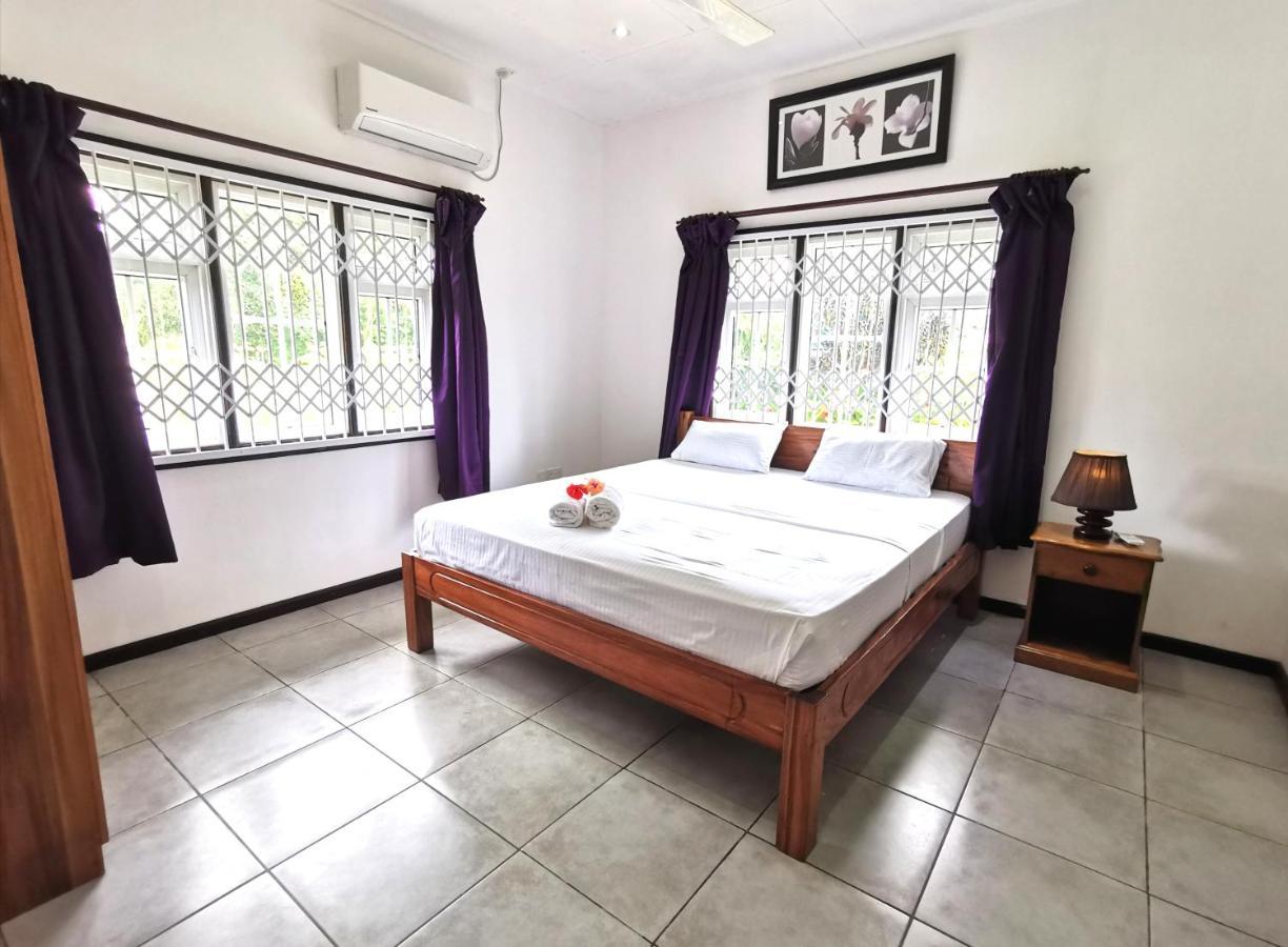 CHEZ MARVA Grande Villa COCO 3 à 12 personnes La Digue Exterior foto