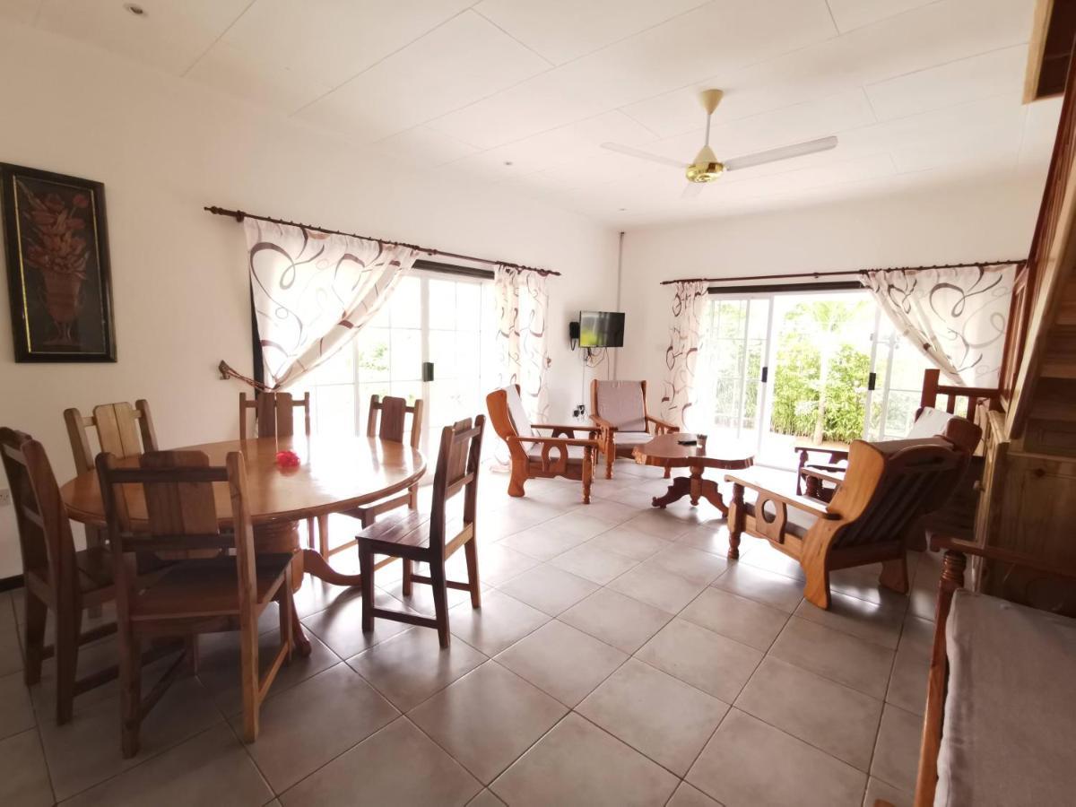CHEZ MARVA Grande Villa COCO 3 à 12 personnes La Digue Exterior foto